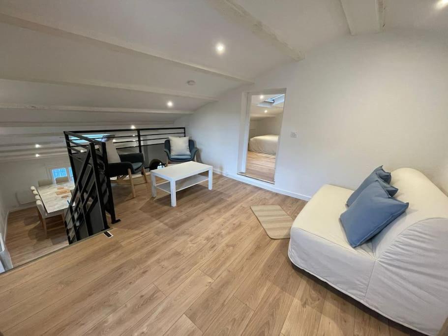 Duplex Sous Les Toits Apartment ริเยซ์ ภายนอก รูปภาพ
